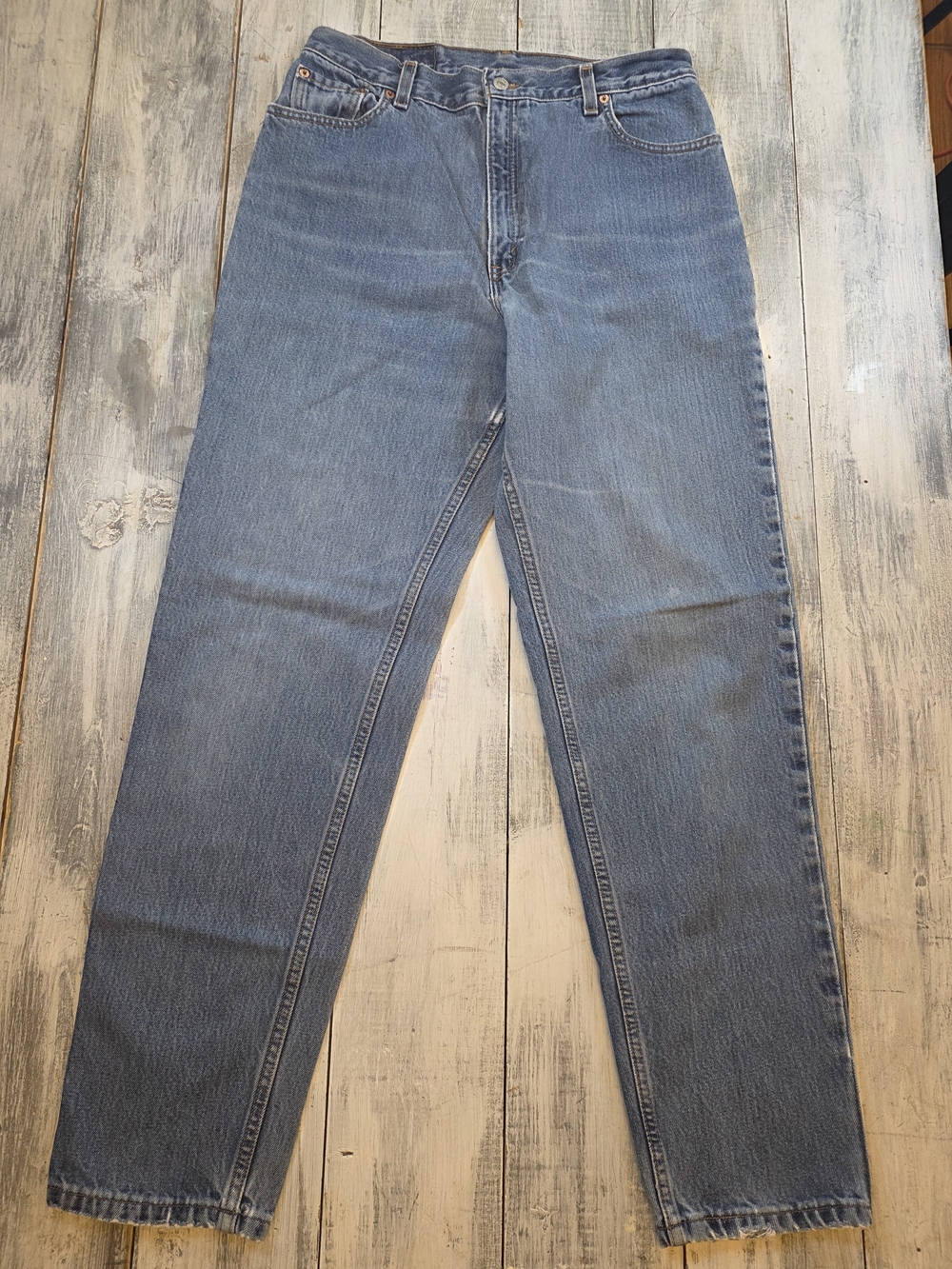 Vintage 90s Levi's 550 Women's Relaxed Fit Tapered Leg Blue Jeans 14L Made USA